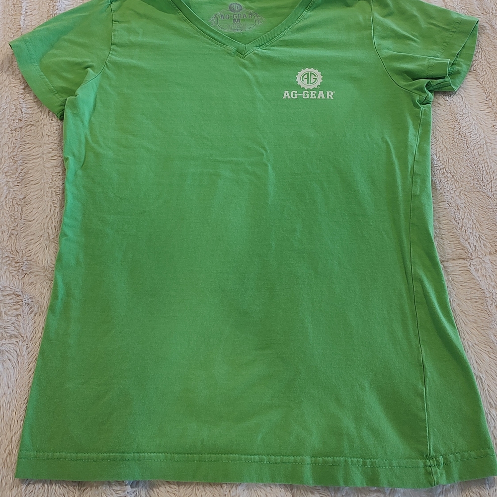 Women's Green Short Sleeve Tee